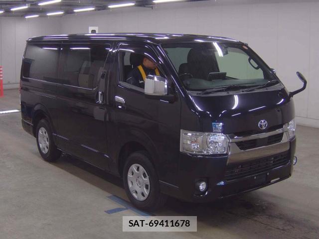Toyota HIACE VAN 2021-11 8647158-0