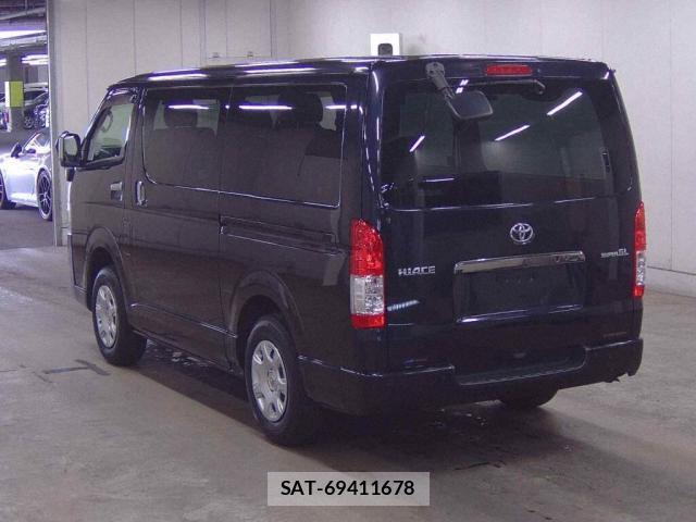 Toyota HIACE VAN 2021-11 8647158-1