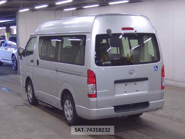 Toyota HIACE VAN 2021-01 8647178-1
