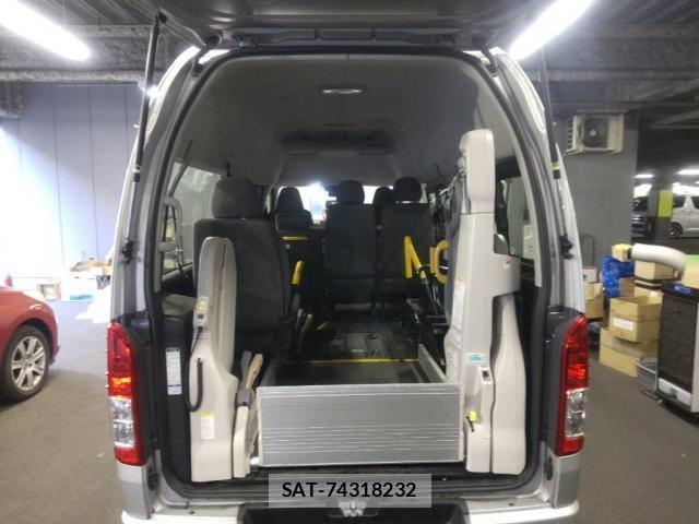 Toyota HIACE VAN 2021-01 8647178-3