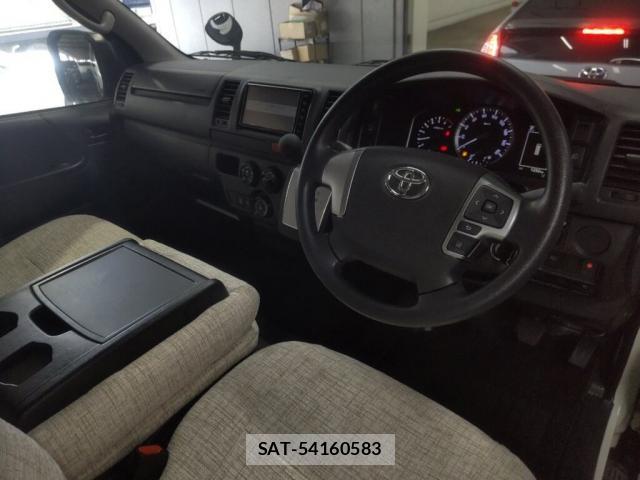 Toyota HIACE VAN 2021-04 8647205-2