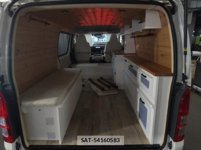 Toyota HIACE VAN 2021-04 8647205-5