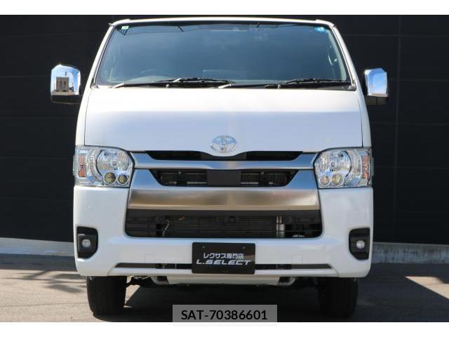 Toyota HIACE VAN 2026-01 8647224-12