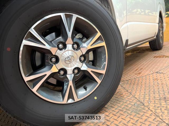 Toyota HIACE VAN 2026-02 8647313-12