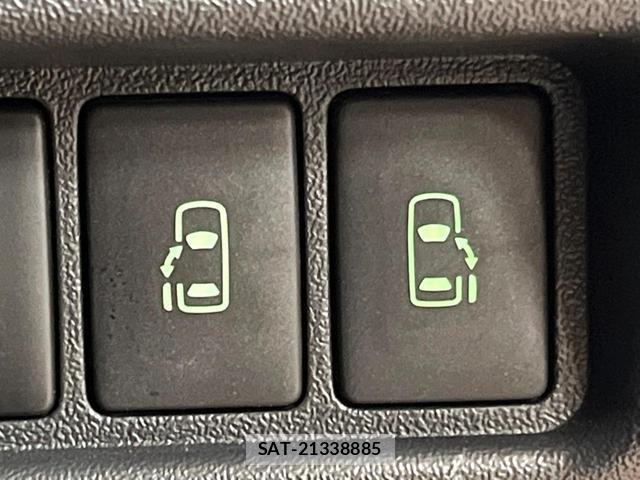 Toyota HIACE VAN 2025-11 8647320-5