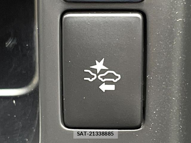 Toyota HIACE VAN 2025-11 8647320-6