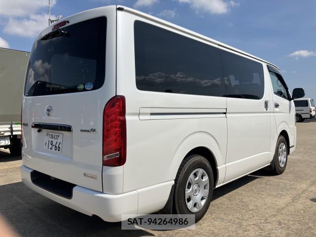 Toyota HIACE VAN 2018-04 8647357-1