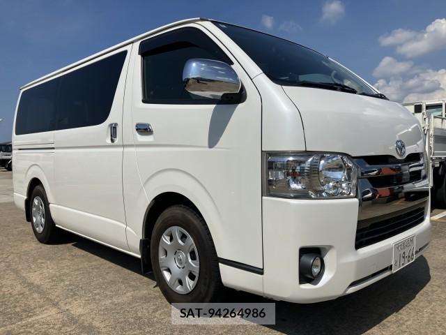 Toyota HIACE VAN 2018-04 8647357-10