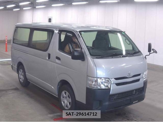 Toyota HIACE VAN 2017-02 8647362-0