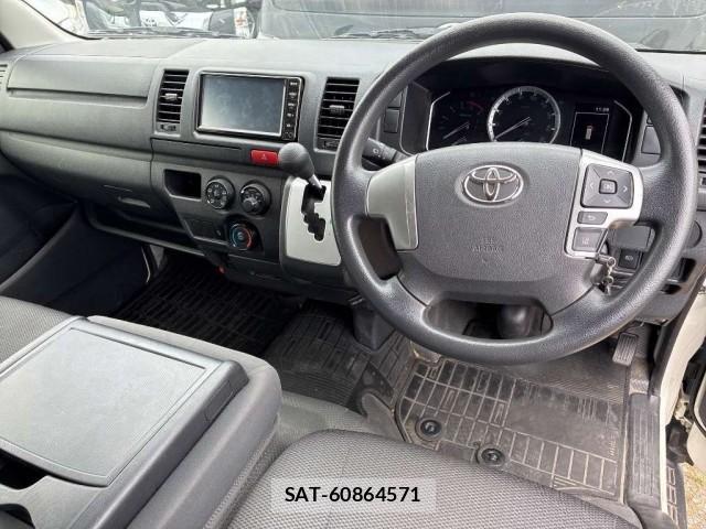 Toyota HIACE VAN 2021-07 8647378-3