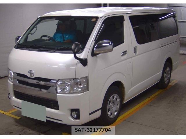 Toyota HIACE VAN 2014-02 8647381-0