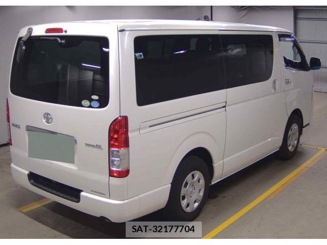 Toyota HIACE VAN 2014-02 8647381-1