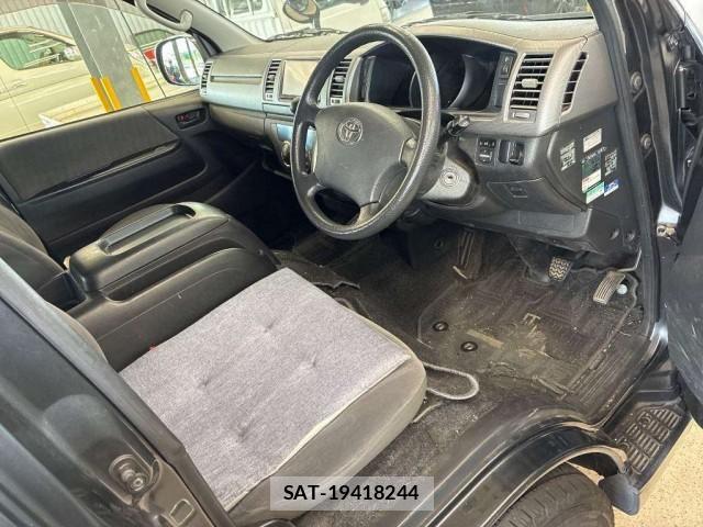 Toyota HIACE VAN 2012-11 8647389-3
