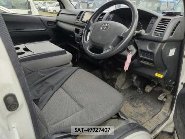 Toyota HIACE VAN 2014-04 8647394-3