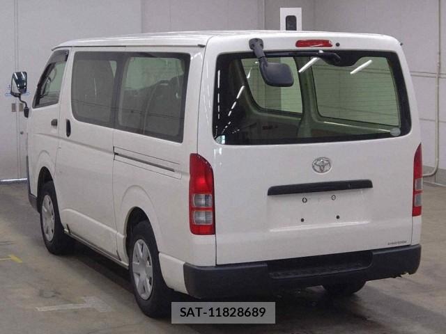 Toyota HIACE VAN 2016-08 8647395-1