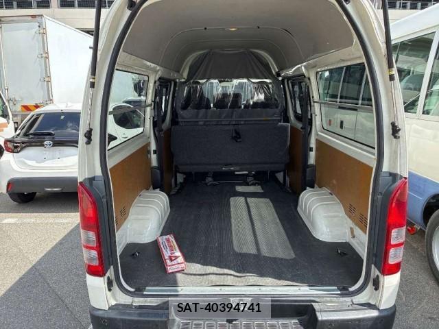 Toyota HIACE VAN 2020-10 8647403-2
