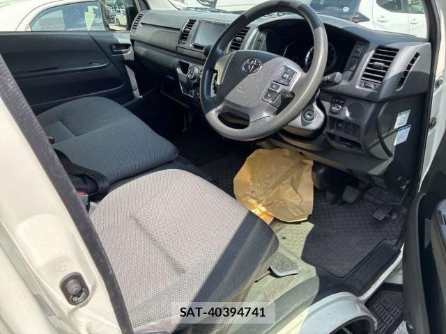 Toyota HIACE VAN 2020-10 8647403-3