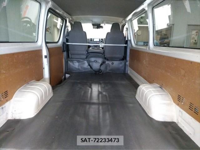 Toyota HIACE VAN 2019-02 8647404-2