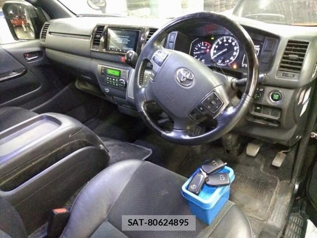 Toyota HIACE VAN 2020-10 8647405-3