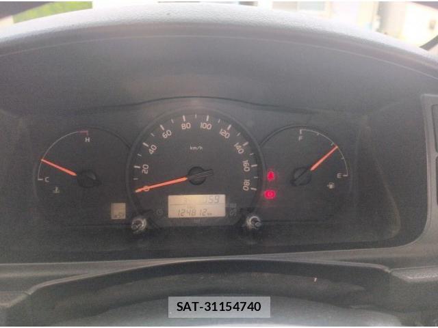 Toyota HIACE VAN 2016-02 8647406-3