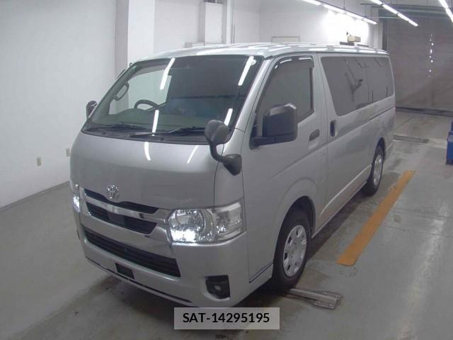 Toyota HIACE VAN 2022-11 8647407-0