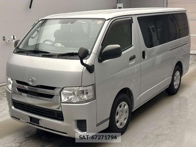Toyota HIACE VAN 2019-03 8647413-0