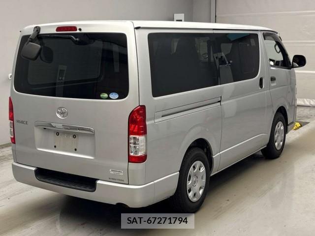 Toyota HIACE VAN 2019-03 8647413-1