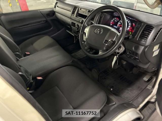 Toyota HIACE VAN 2019-07 8647417-3