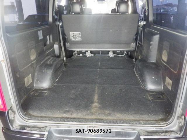 Toyota HIACE VAN 2018-09 8647422-2