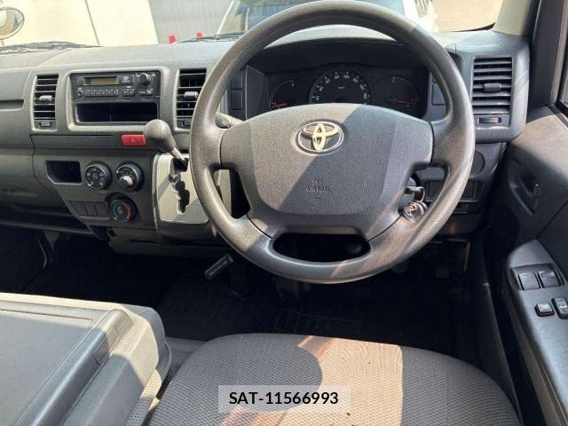 Toyota HIACE VAN 2016-01 8647427-3