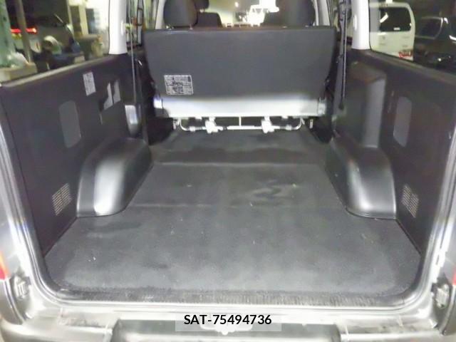 Toyota HIACE VAN 2016-12 8647433-2