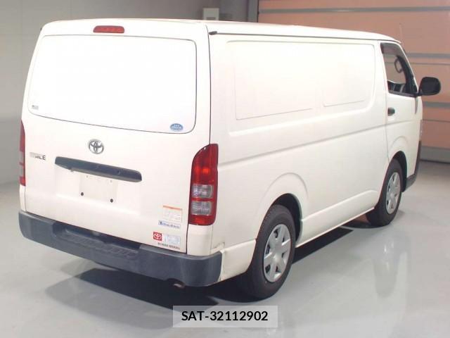 Toyota HIACE VAN 2018-08 8647438-1