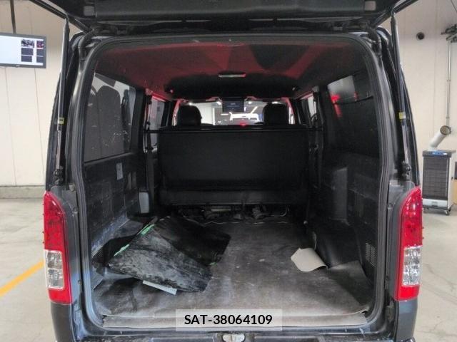 Toyota HIACE VAN 2019-09 8647440-2