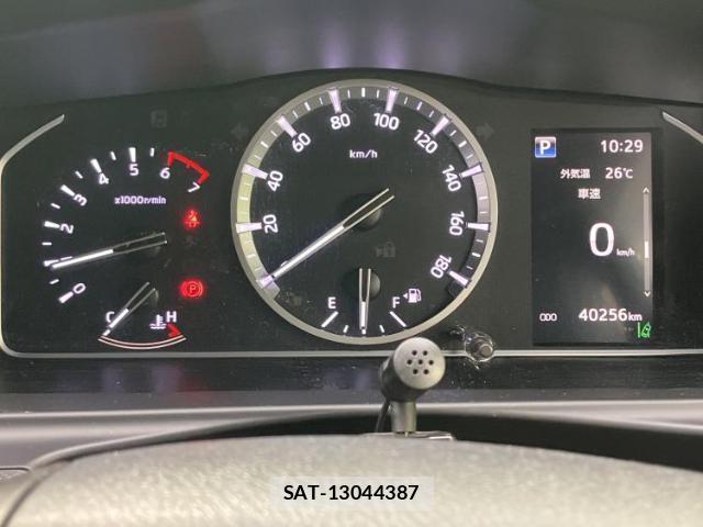 Toyota HIACE VAN 2021-09 8648612-13