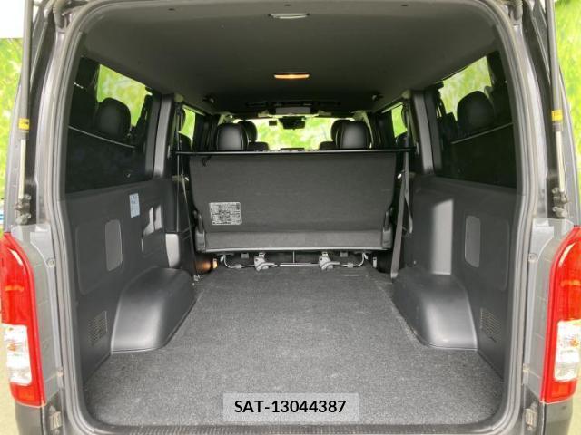 Toyota HIACE VAN 2021-09 8648612-7