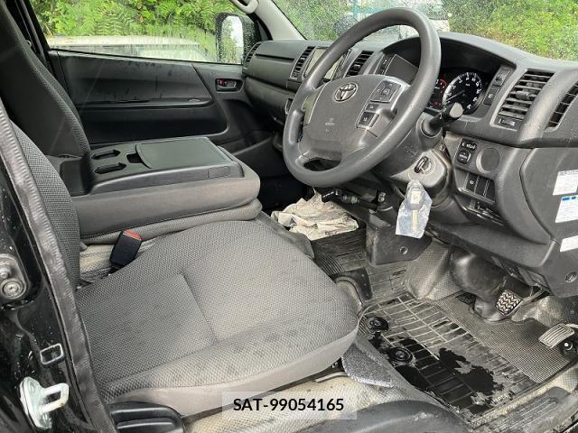 Toyota HIACE VAN 2021-07 8649852-4