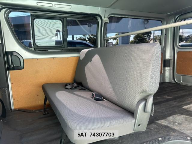 Toyota HIACE VAN 2022-07 8650134-17