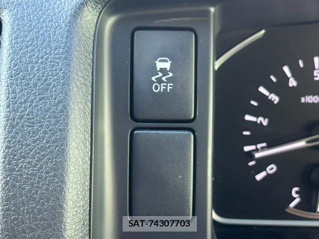 Toyota HIACE VAN 2022-07 8650134-7