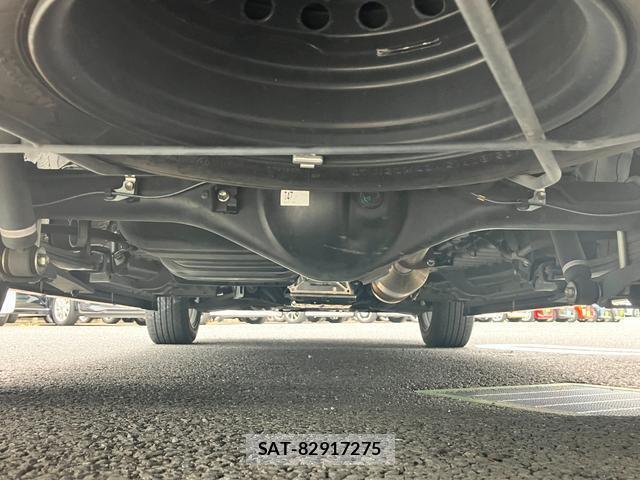 Toyota HIACE VAN 2023-04 8650867-17