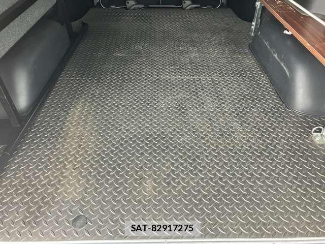 Toyota HIACE VAN 2023-04 8650867-7