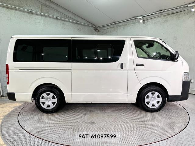 Toyota HIACE VAN 2019-08 8650911-12