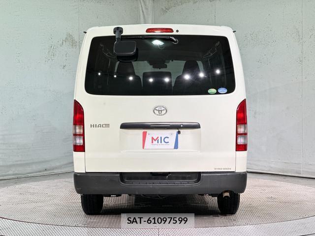 Toyota HIACE VAN 2019-08 8650911-14