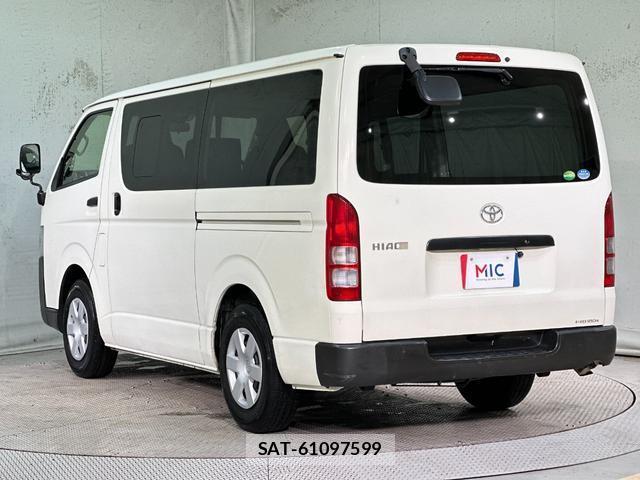 Toyota HIACE VAN 2019-08 8650911-15