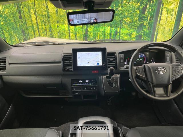 Toyota HIACE VAN 2026-04 8651132-1