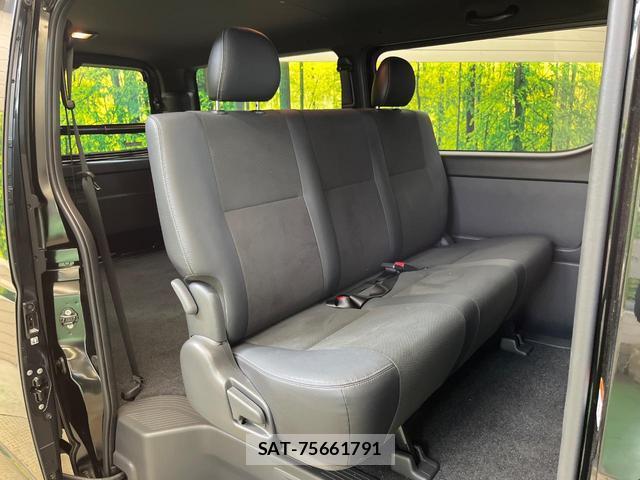 Toyota HIACE VAN 2026-04 8651132-10