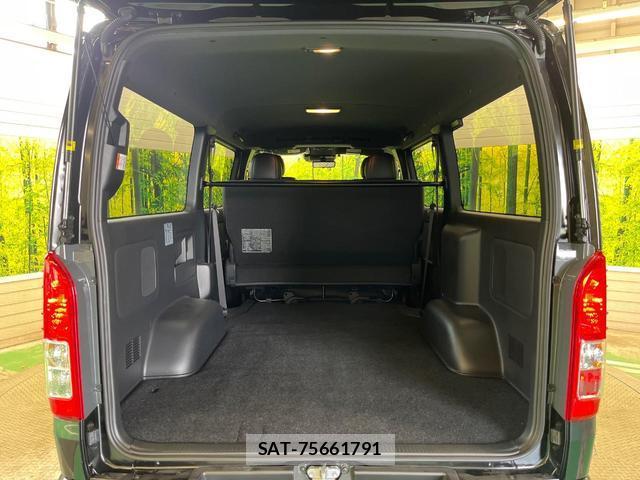 Toyota HIACE VAN 2026-04 8651132-11