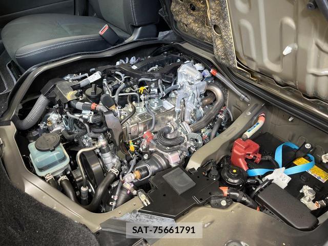 Toyota HIACE VAN 2026-04 8651132-18