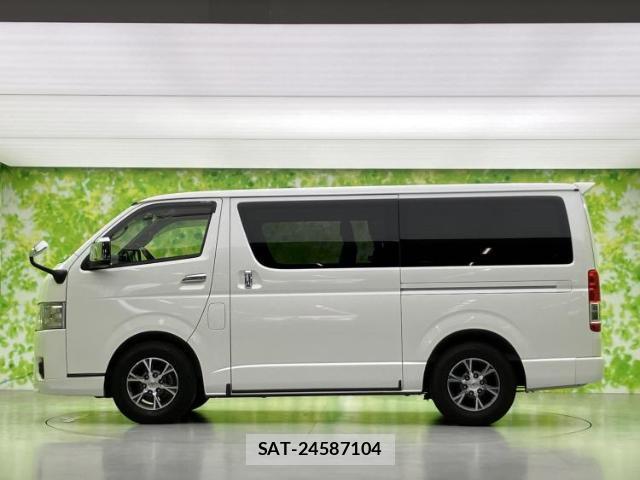 Toyota HIACE VAN 2024-06 8651160-1