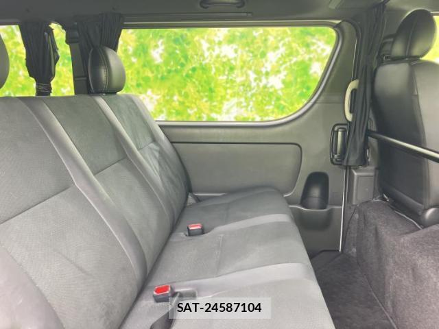 Toyota HIACE VAN 2024-06 8651160-4