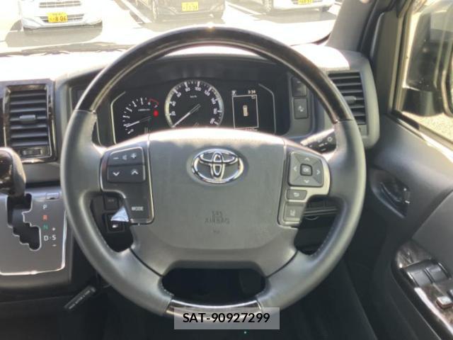 Toyota HIACE VAN 2024-03 8651583-14